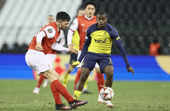 葡超赛程吃紧,尼斯今晚扳平良机,赛场秩序良好,资深球员宣示担当 葡超赛程吃紧,尼斯今晚扳平良机,赛场秩序良好,资深球员宣示担当