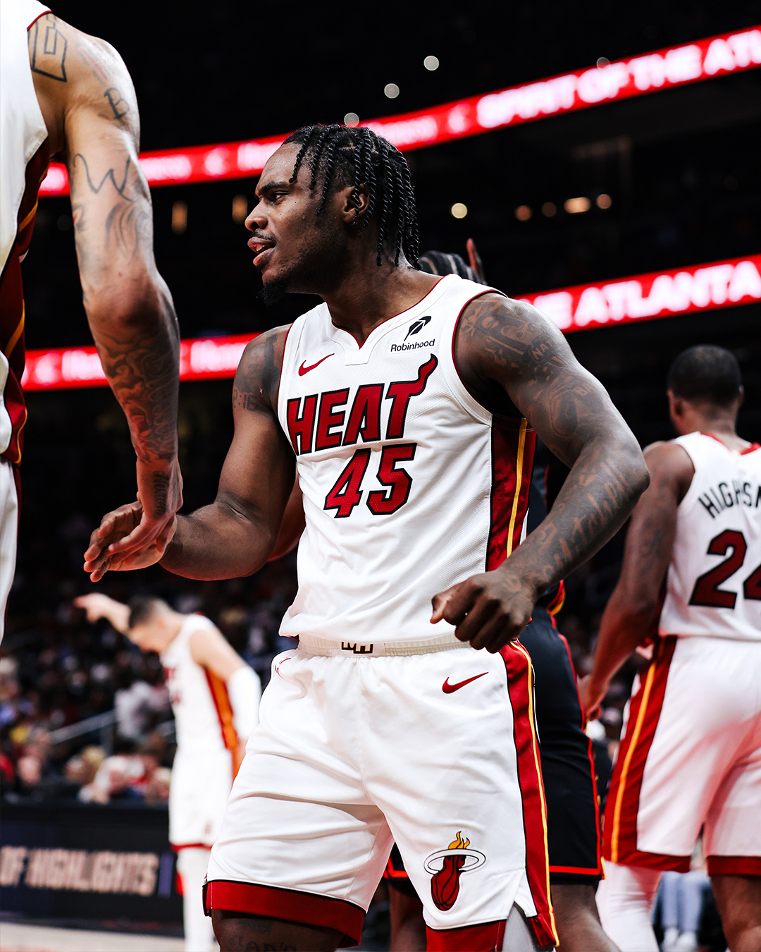 窗口期迈阿密热火造点机会——NBA季后赛节点到来；气氛紧张；赛程密集仍需轮换